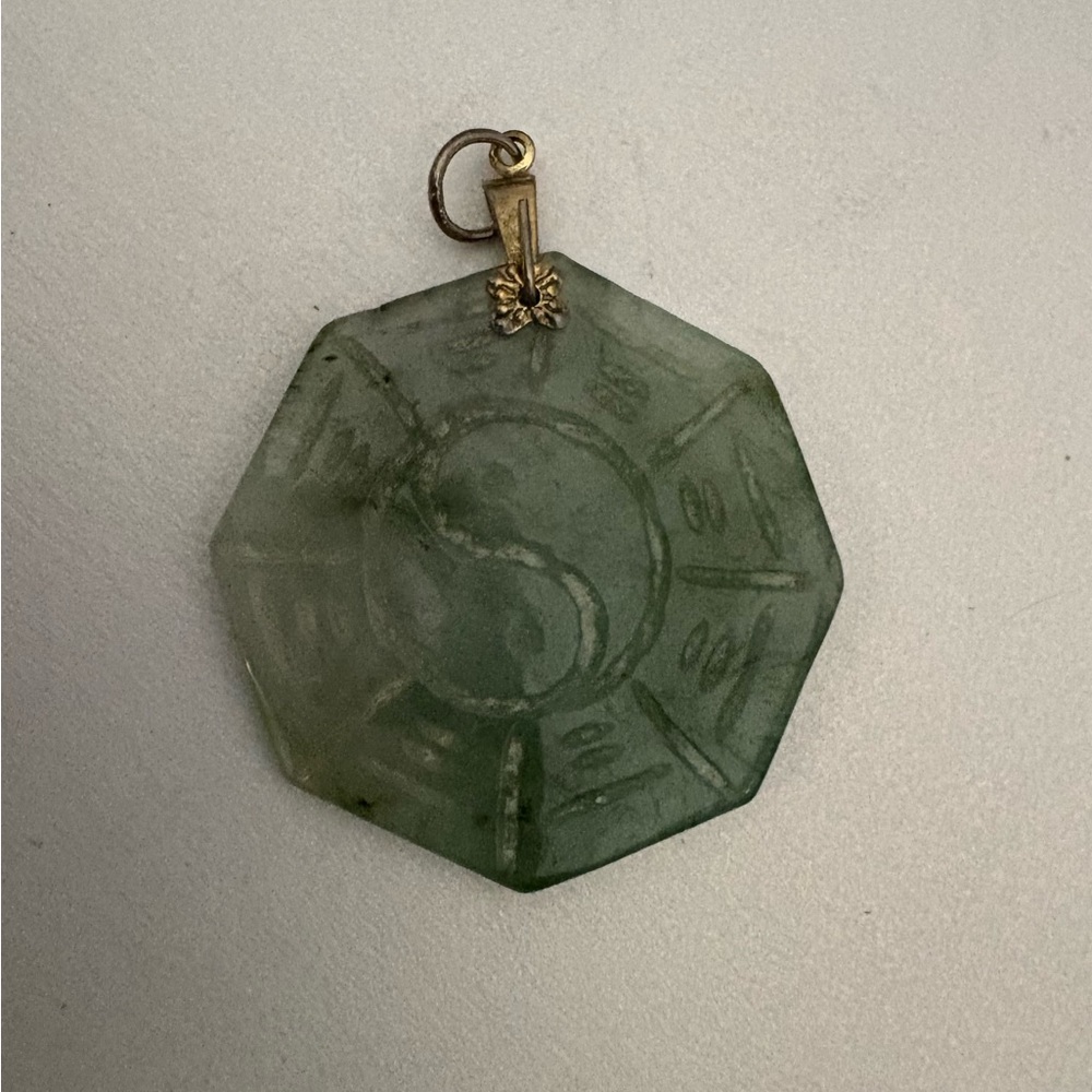 Vintage Large Jade Pendant Hand Carved Bagua Yin Yang 1 1/2in X 1 1/2 - Picture 6 of 7